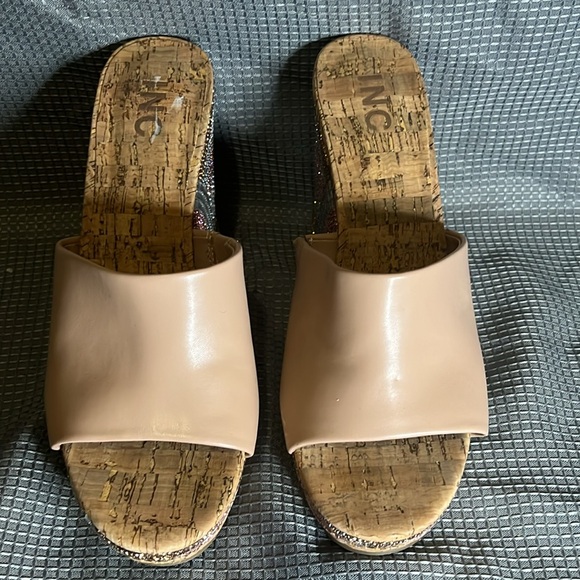 LOVIN INC BLINGIN’ WEDGES - Picture 2 of 4